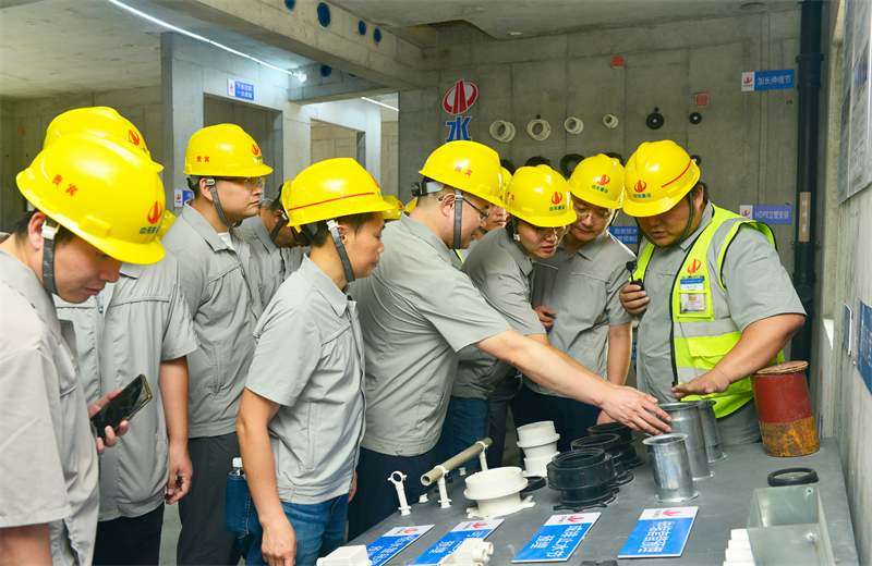 为进一步推进优质客户高效履约，提升交付品质、达成客户满意，2025年6月25日，太阳成集团tyc151cc建设集团在上海组织召开2025年越秀地产、华润置业客户履约推进会。